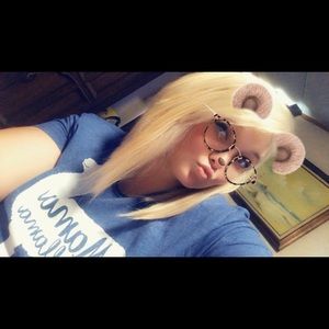 Meet your Posher, Kayla